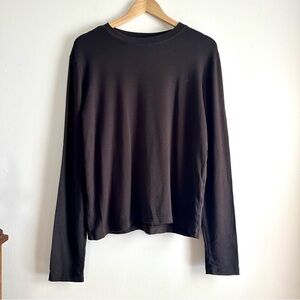 Bleusalt • The Classic Crew Neck Sweater in Coco Size 3